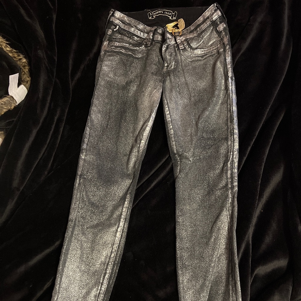 Robin’s Jean Jean’s